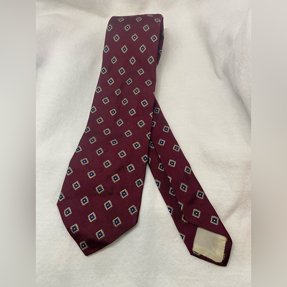 Brooks Brothers Burgundy and Blue Geometric Tie